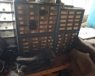 Tons and I mean tons of tools. Metric and usa