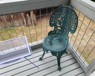 2 metal garden chairs 