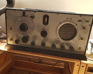 Shortwave radio reciever hallicrafters.
