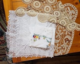 Romainian handmade linens