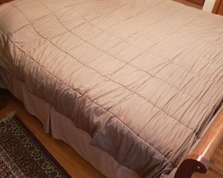 King size bed, area rugs