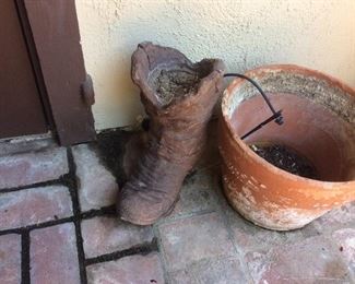 Cowboy boot planter 