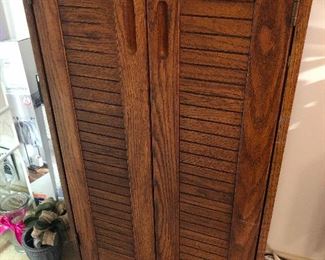 Stereo record/LP cabinet