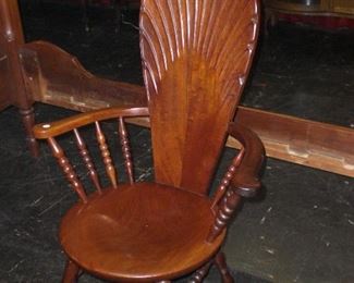 mahogany carved shell back arm chair c.1870