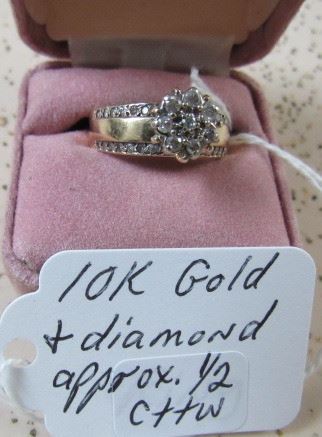 10K Gold & Diamond Ring - Approx. 1/2 cttw