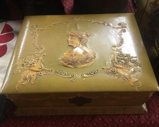 Victorian Dresser Box