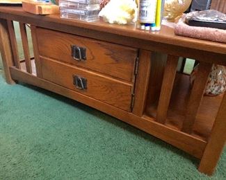 Mission style coffee table w/ storage
