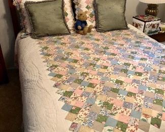 Beautiful quilt w/ matching shams, queen sz mattress and bed, mission style