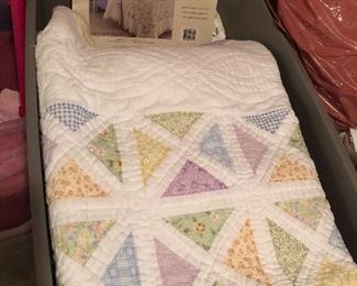 Quilt w/ matching shams (too many to picture!)