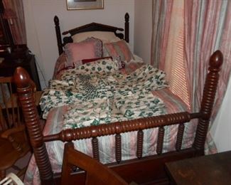 Victorian spindle bed