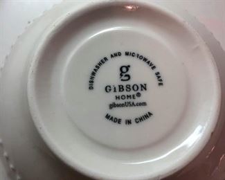 Gibson microwave safe!! (can you keep your valuables in it?)
