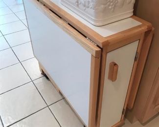 Foldable Table and chairs