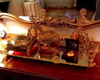 Vintage dresser set
