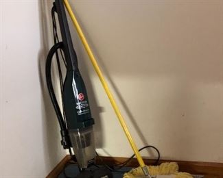 Hoover bagless works great. 