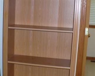 TALL BOOKCASE GOOD CONDITION 