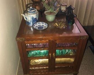 You may purchase now for $270 each
Winner will be selected 6/13; You must be prepared to pay when you receive the call; Your bid must be above 50% of the original asking price
