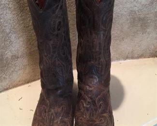 9.5/10 HAND TOOLED LEATHER BOOTS
