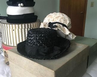 Vintage Hats/Boxes