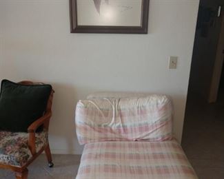 Does your daughter need a comfy pink plaid chaise in her room to read her favorite book!?!?!