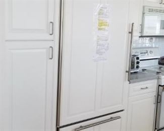 Sub-Zero 650 refrigerator 36" wide