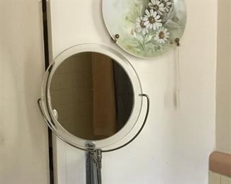 Wall mirror that pulls out.