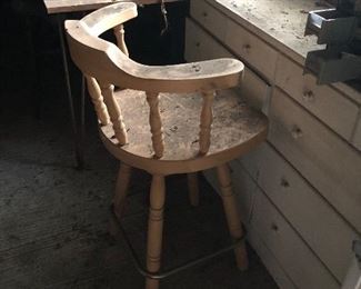 Bar stool