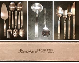 Vintage Stainless Flatware set
42pieces
MCI
pattern: Danika, Celtic Knot