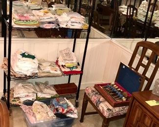 Miscellaneous napkins and table linens