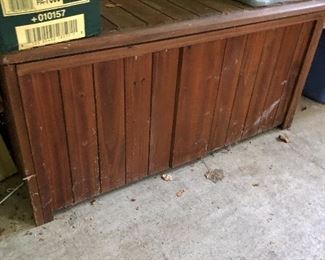Cedar outdoor chest