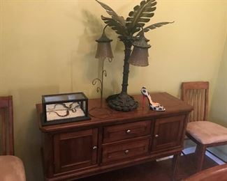 Sideboard/buffet