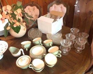China, dinner wares