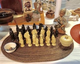 ALLAN TROY Vintage 32 Chess Pieces