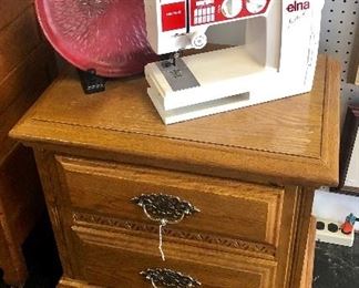Oak Night Stand, Sewing Machine & Red Decorative Wooden Plate