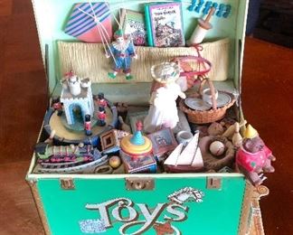Vintage Musical Toy Chest 