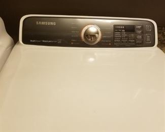 Matching washer and dryer