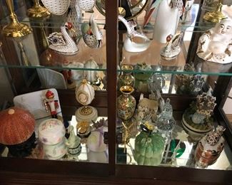 Figurines