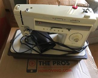 Portable singer sewing machine