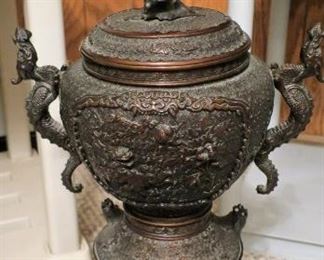 Japanese bronze urn