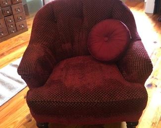 Tufted upholstered arm chair