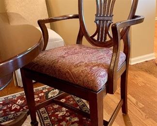 2 arm chairs and 4 side chairs -excellent condition