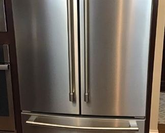 New Maytag 20 ft.³ refrigerator https://ctbids.com/#!/description/share/189829