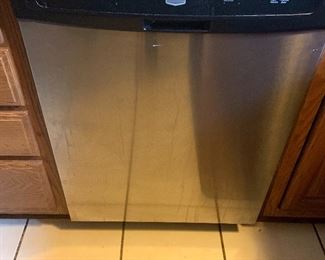 Dish washer