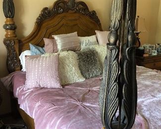 King size bed set
