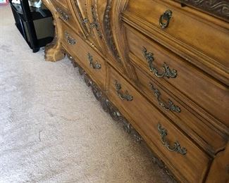 Dresser