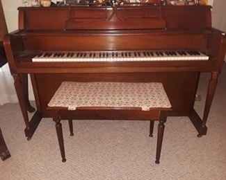 Hobart M Cable Piano 