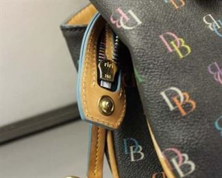 Authentic “Dooney and Bourke” Leather Purse 

Auction Estimate $ 100-$300 – Located Inside 
