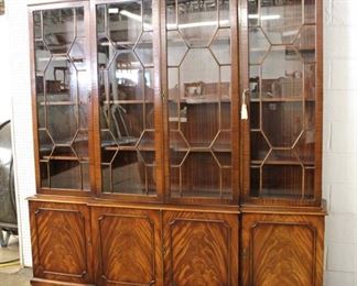  Large attributed to Baker Furniture Individual Pane 4 Door 2 Piece Burl Mahogany China Cabinet

Auction Estimate $700-$1500 – Located Inside 