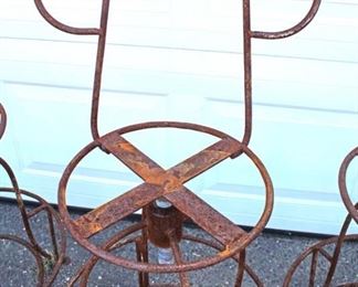  Set of 4 Metal Chairs

Auction Estimate $20-$50 each – Located Out Front 