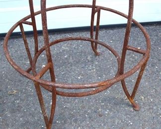  Set of 4 Metal Chairs

Auction Estimate $20-$50 each – Located Out Front 