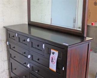  NEW Mahogany Finish Contemporary Low Chest with Mirror

Auction Estimate $200-$400 – Located Inside 